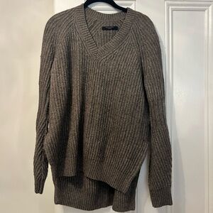 Brown/gray oversized sweater
